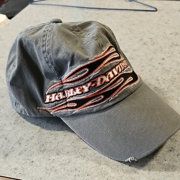 Harley-Davidson Accessories - Harley-Davidson Large Charcoal Embroidered Cap